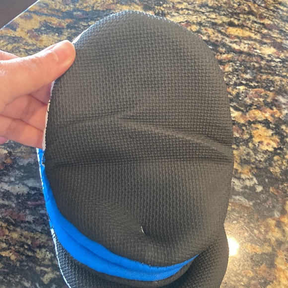 Peanuts Gang Mini Oven Mitts NWT
Blue Snoopy - Picture 2 of 4